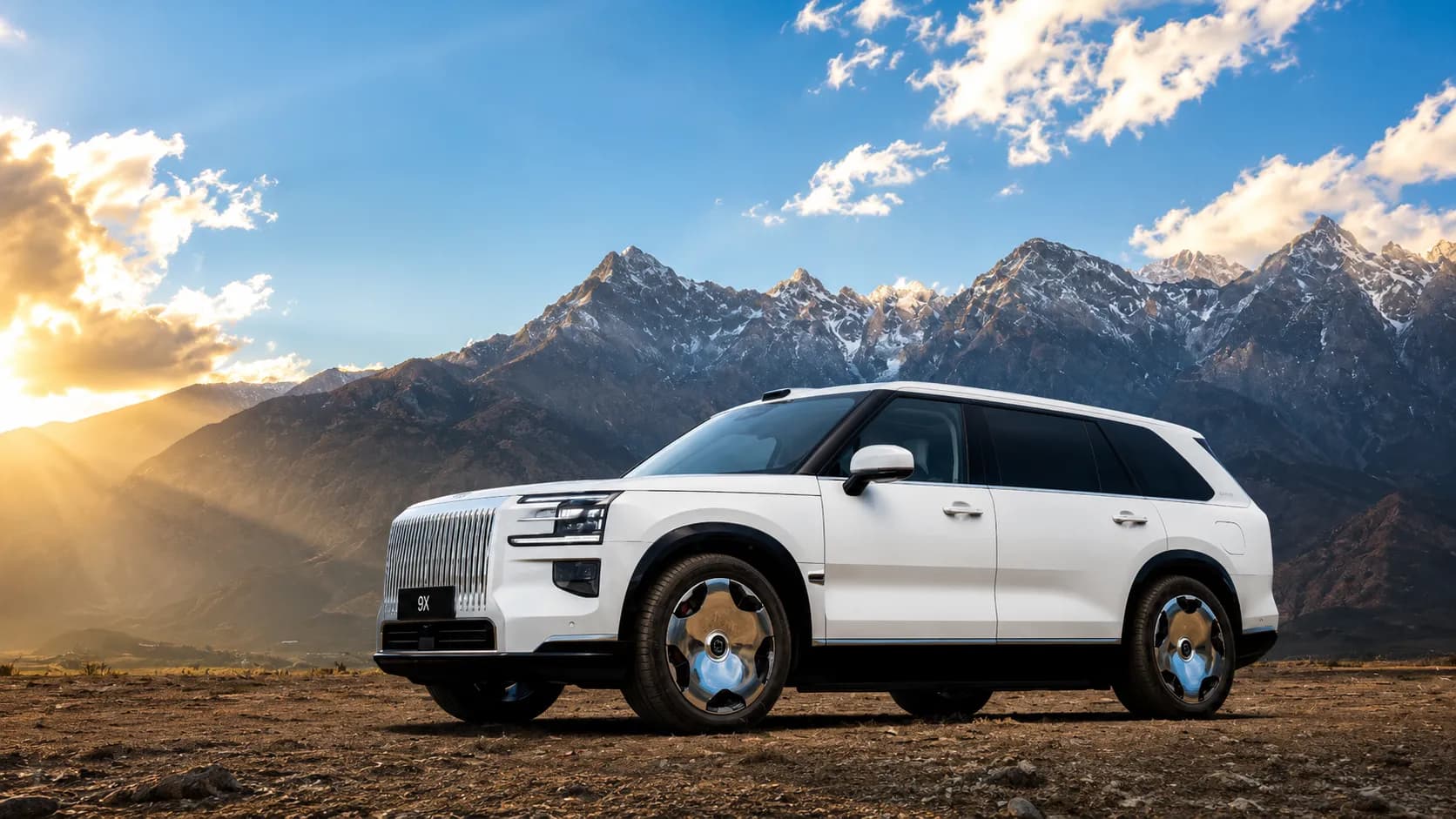 Forget Jaecoo J7: Zeekr 9X Redefines Luxury SUVs With Range Rover Style