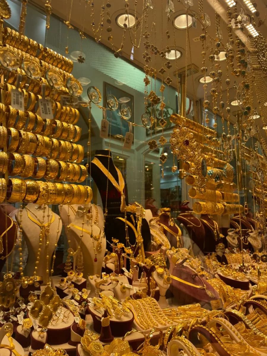 Gold Price Jumps Rs5,700 as Three-Day Surge Hits Rs18,900