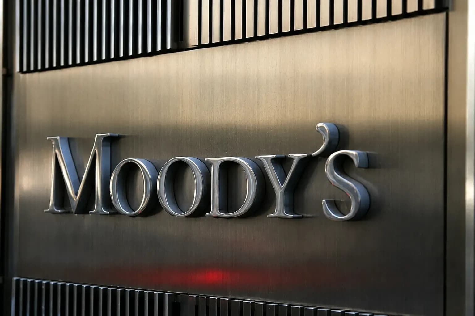 Pakistan Escapes Moody’s ‘Very High Risk’ Zone as Rating Jumps to B3