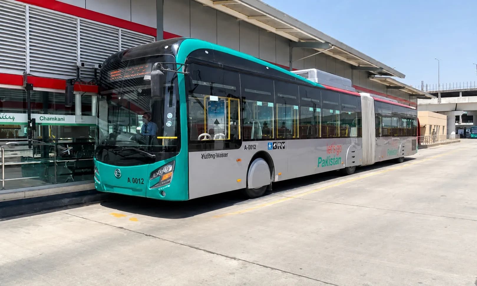 KP Government Buys 50 New Buses for Peshawar BRT Worth Rs 2.14 Billion