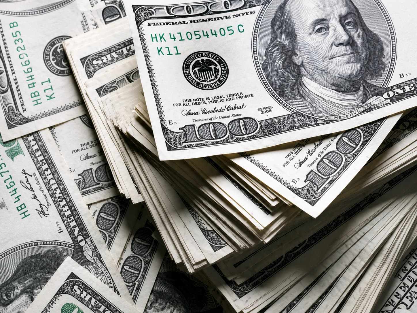 Pakistan Foreign Aid Inflows Jump 20%, But Loan Dependency Surges While Grants Collapse 27%