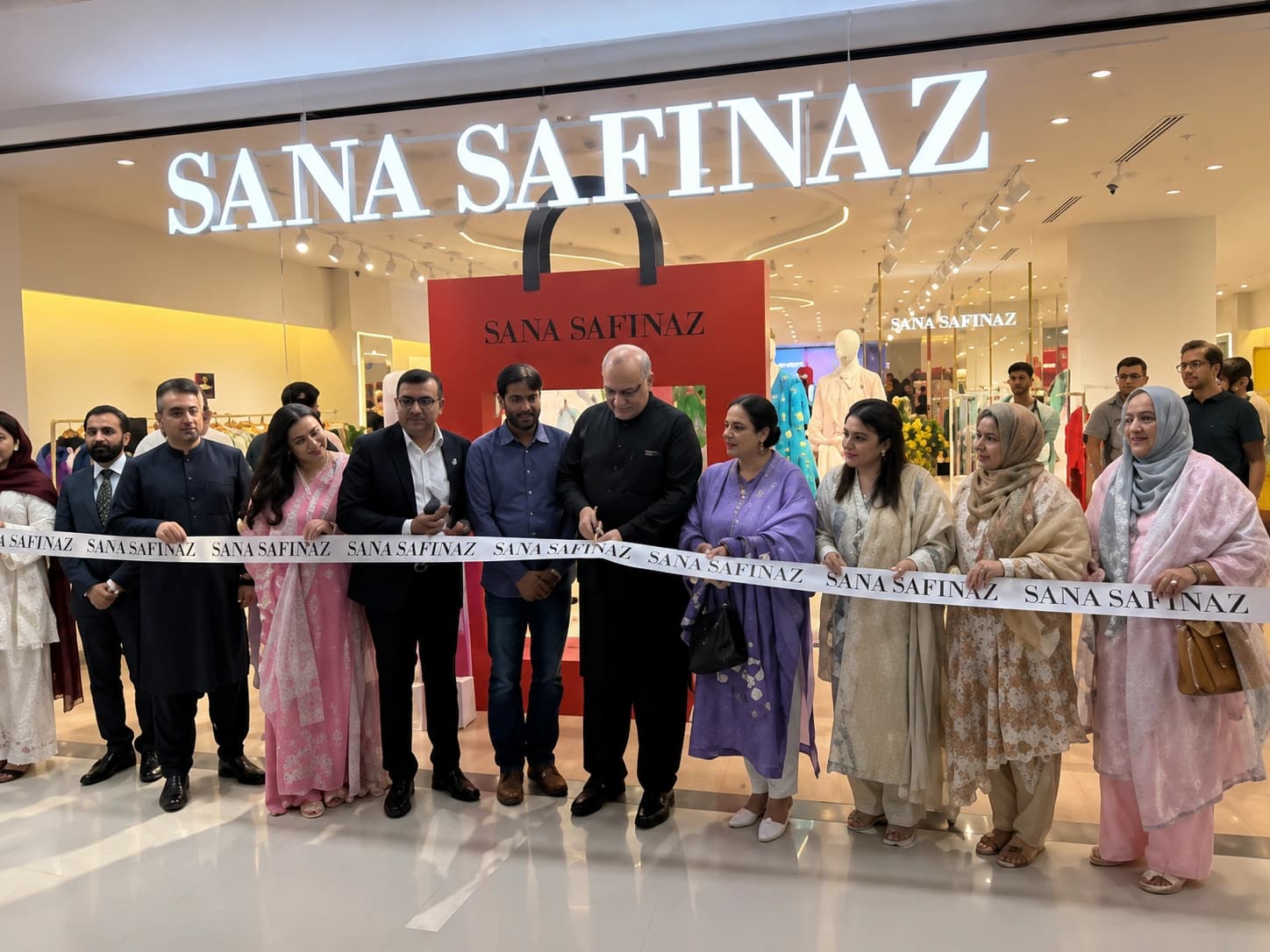 Sana Safinaz Opens Second Store in Dhaka, Pakistan Fashion Is Winning in Bangladesh