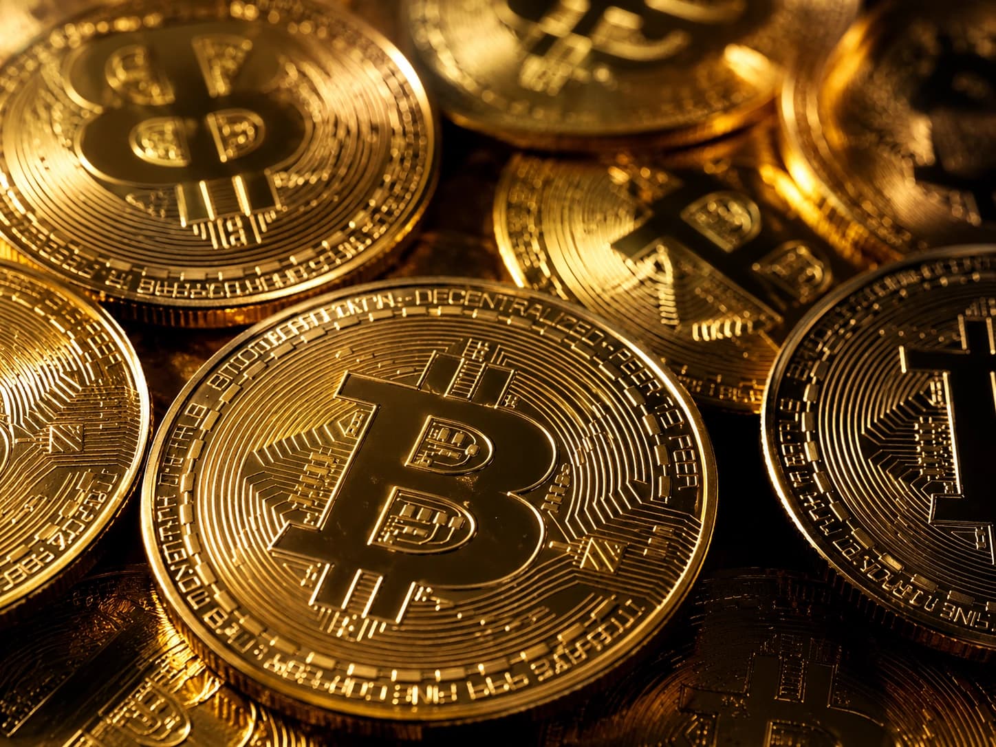 World's Largest Corporate Bitcoin Holder Loses $20 Billion as Stock Crashes to a Six-Year Low