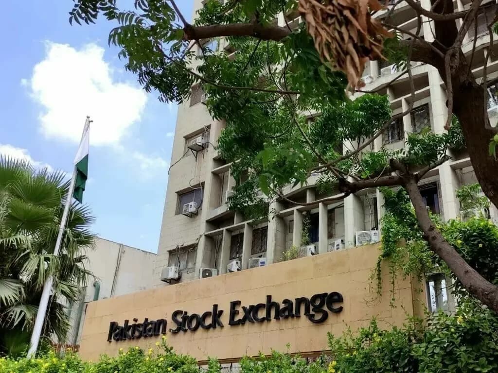 PSX Crosses 600,000 Investors for the First Time in History