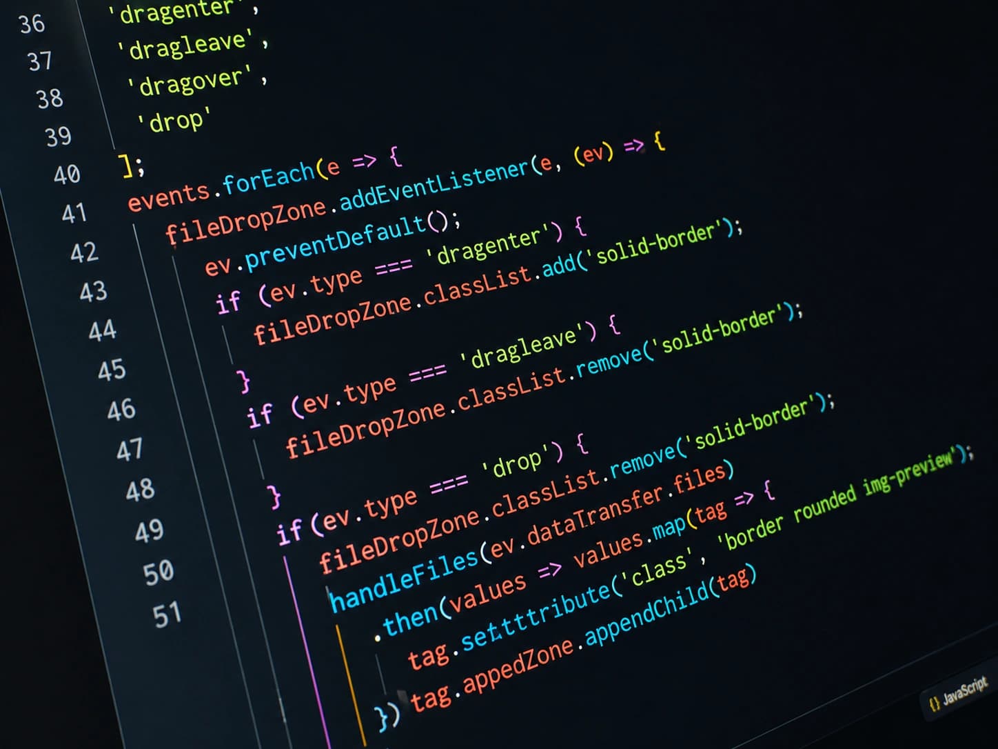Senate Makes Computer Science Compulsory in Pakistani Schools From Elementary to High School Level