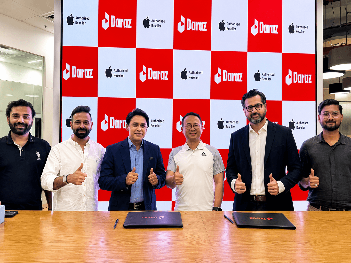 Apple Brings Genuine iPhones With Official Warranty to Daraz Pakistan