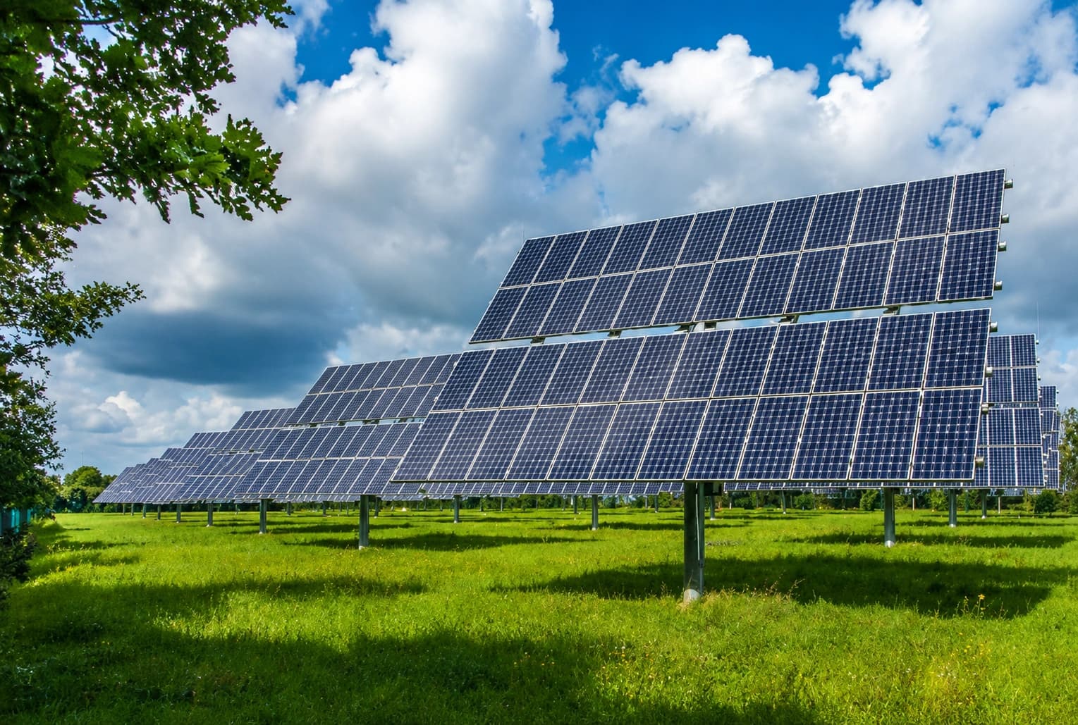 Solar Panel Prices in Karachi Drop Sharply Here Is What You Pay Today