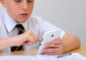 Smartphones Ban in Schools