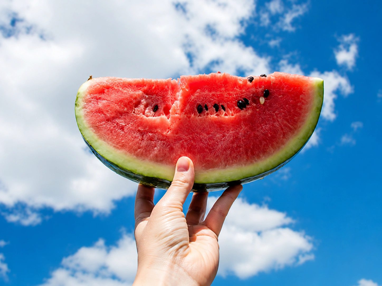 Injected watermelon in Pakistan chemical claims nutrition expert Ayesha Nasir ARY News consumer warning summer fruit