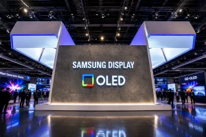 Apple OLED suppliers Samsung Display and LG Display manufacturing LTPO+ OLED panels for iPhone 18 Pro models