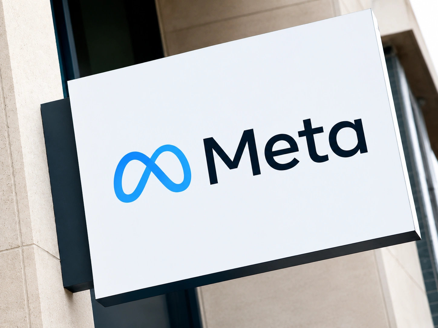 Facebook Instagram outage 2026 confirmed by Meta spokesperson Andy Stone on June 11 with over 62000 Facebook and 8000 Instagram access failure