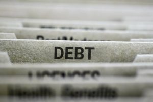 Pakistan federal debt reaches Rs82 trillion as the Auditor General flags a Rs1.83 trillion budgeting blunder, raising fresh concerns over debt management and fiscal oversight.